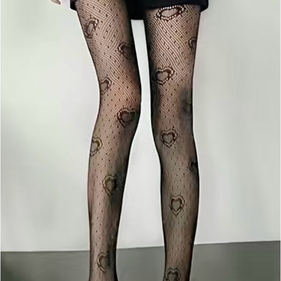 Heart pattern nylons - Picture 1 of 3